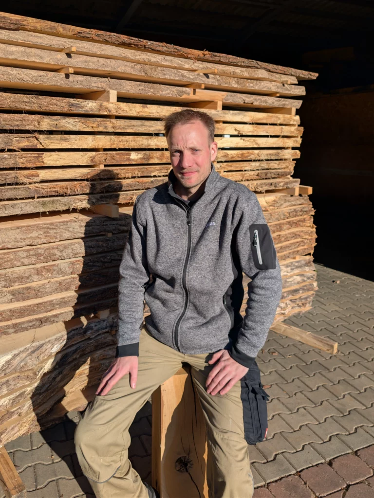 Julian Straube, Schreinermeister bei Zimmermann Möbelbau