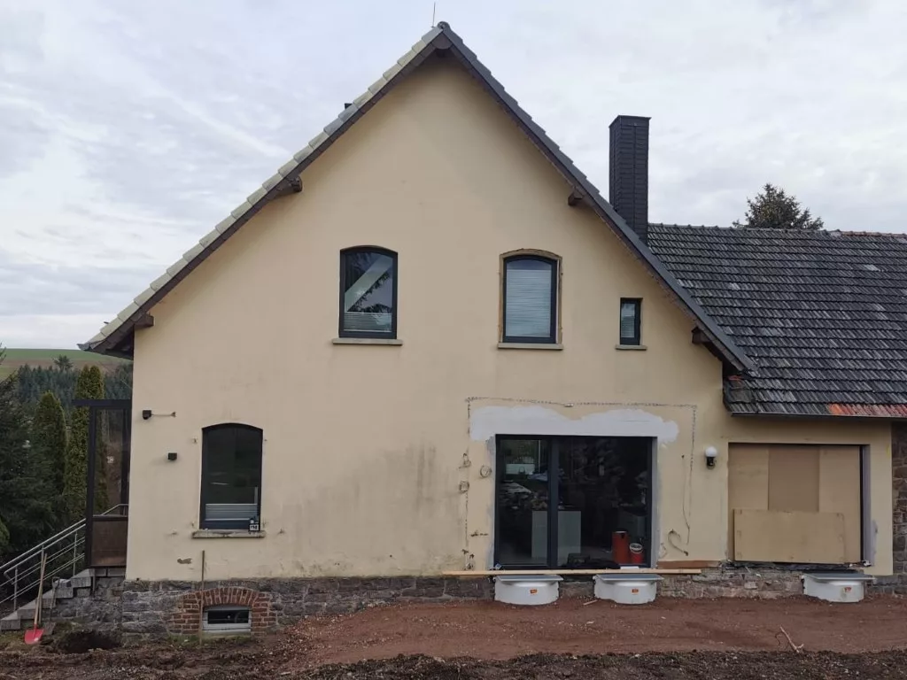 Wohnhaus in Korbach mit Putzfassade vor der Neugestaltung